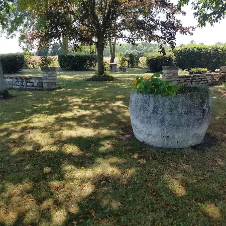 A la Campagne ,Halte ,Séjour et Détente Moncontour  Extérieur photo